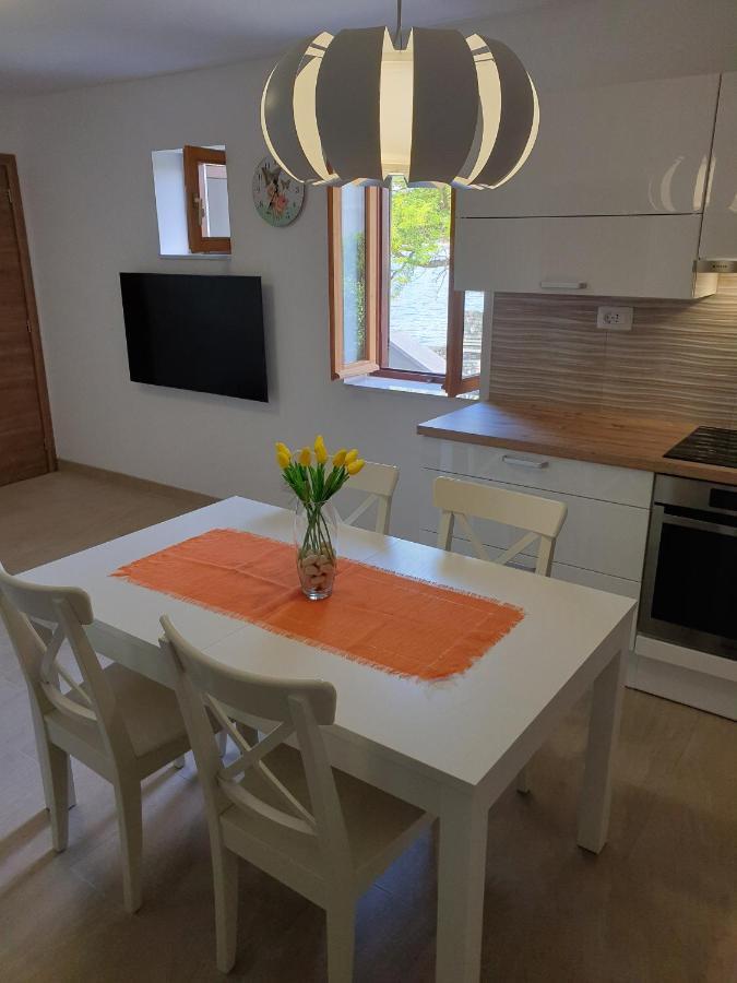 Stella Apsyrtides Apartament