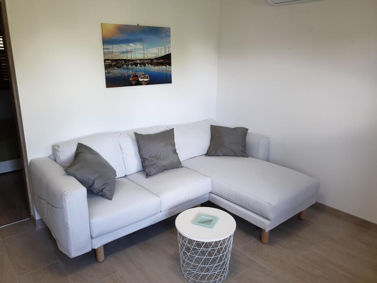 Apartment Stella Apsyrtides *