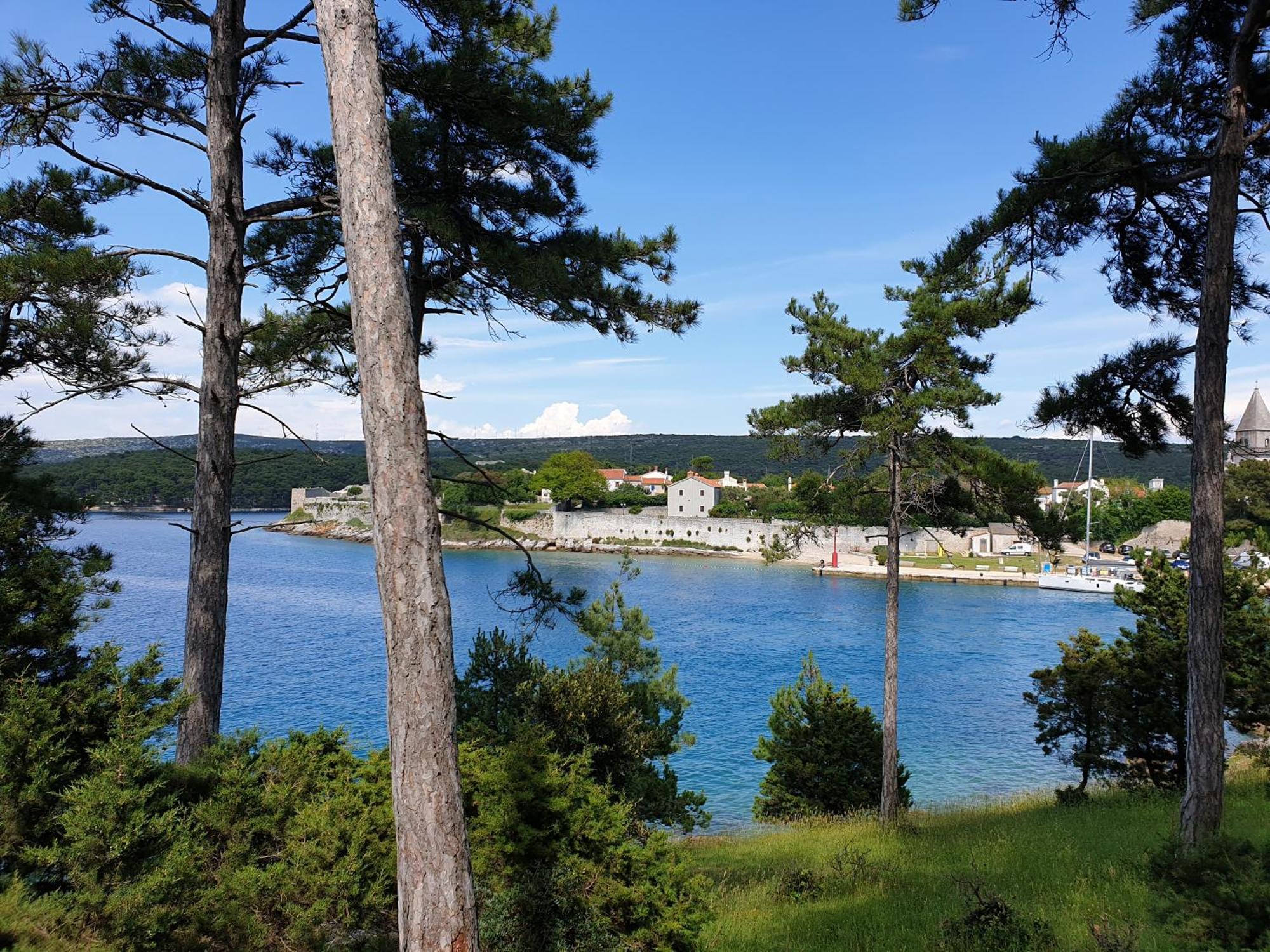 Stella Apsyrtides Apartma *