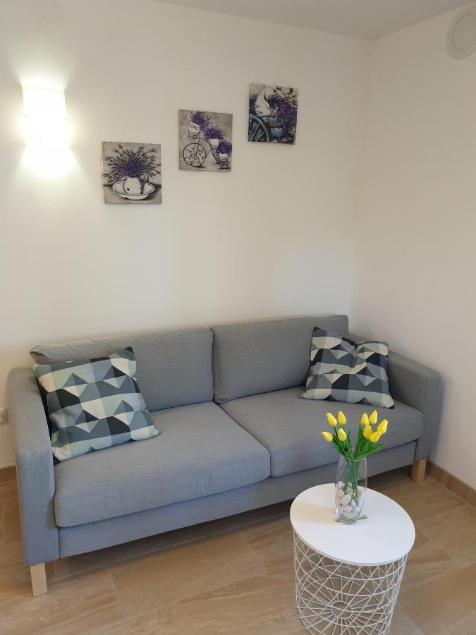 Stella Apsyrtides Apartma *